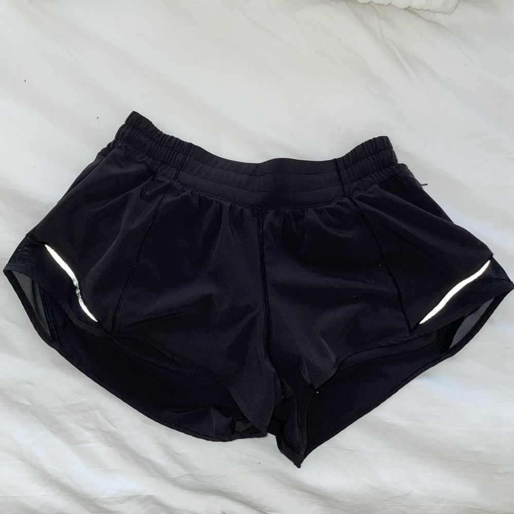 Lululemon athletica Women’s Run Hotty Hot Low-Rise Lined Shorts 2.5”